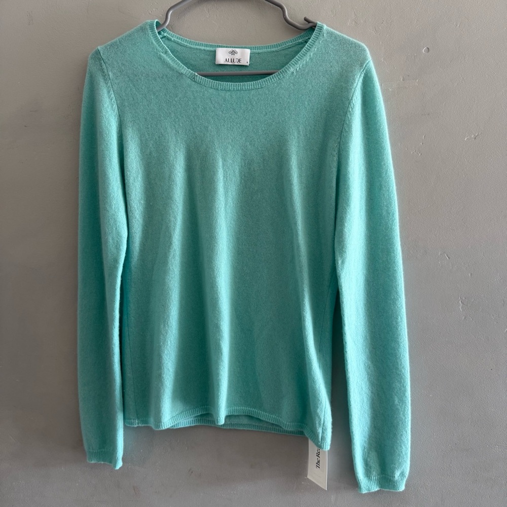 Allude Aqua 100% Cashmere Long Sleeve Sweater
